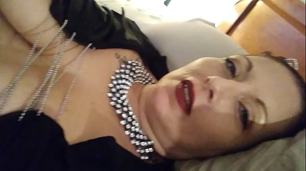 Sexy couple keeps thier fans and subscribers HARD