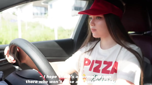 Fucked a pizza delivery girl for a good tip.