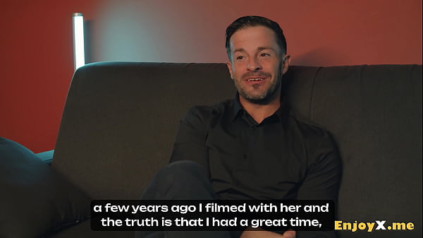 Exploring the barred yearnings. Naughty dark haired Valentina acquires a rock hard jizz-shotgun in her extremely alluring bung – Full HD porn!