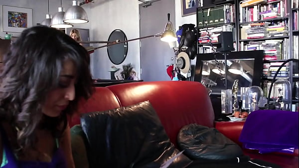 Nina Hartley, Penelope Stone, And Gigi Allens Get Down In The Bookshop