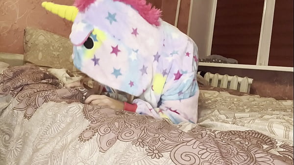 The first anal experience for the cute stepdaughter ended with a torn ass