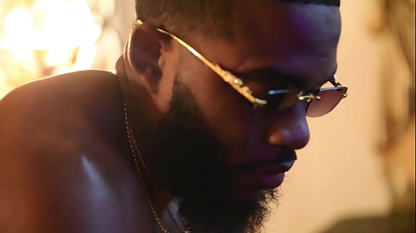 A gringo man fuck the ass of a muscular bottom who was wearing panties during the massage partie of threesome